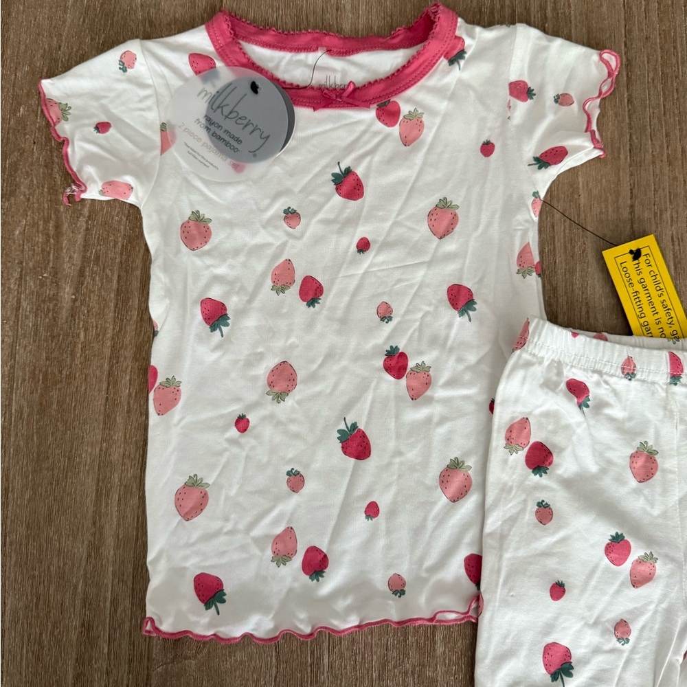NWT! New Milkberry bamboo summer pajamas set/strawberries-size 3T - Picture 3 of 5